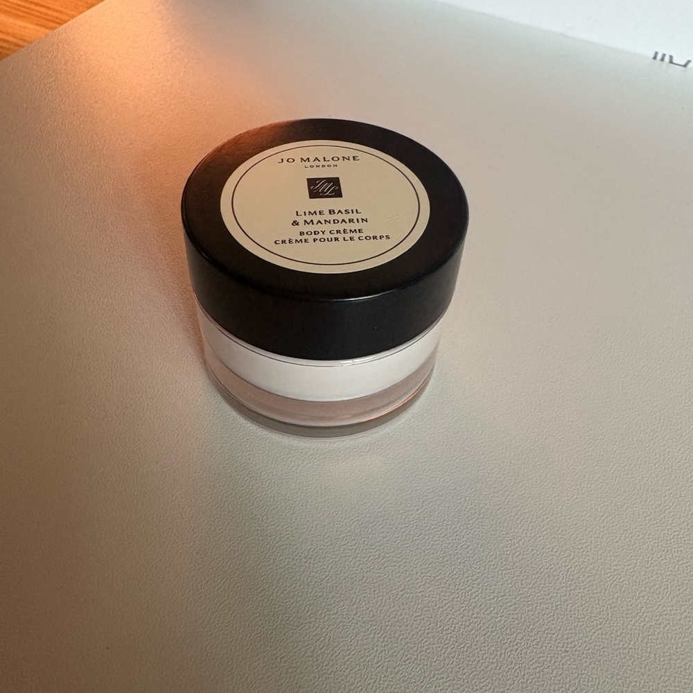 Jo Malone Lime Basil & Mandarin Cream - Black and White